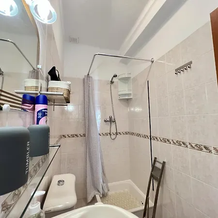 Villa Stylish With Pool By Homing