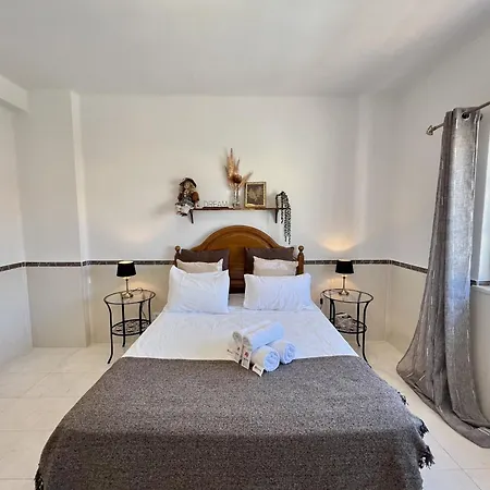 فيلة Stylish With Pool By Homing *