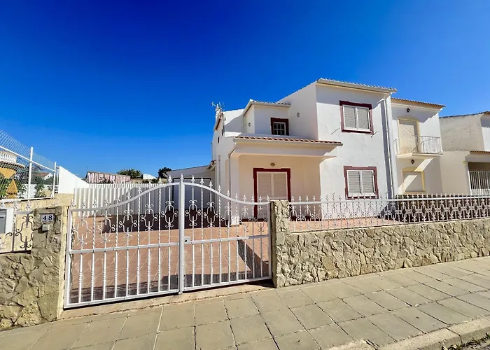 Stylish With Pool By Homing