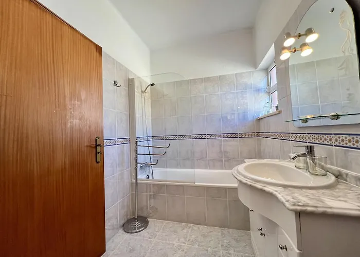 Stylish With Pool By Homing 빌라 *