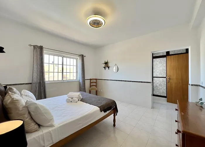 Stylish With Pool By Homing 빌라