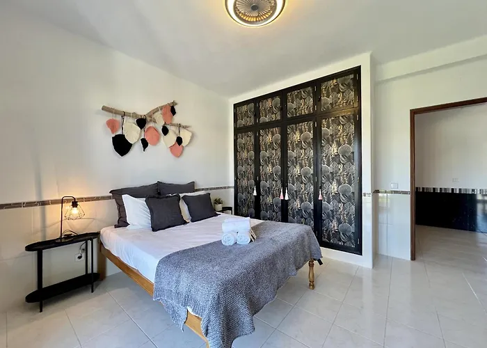 빌라 Stylish With Pool By Homing