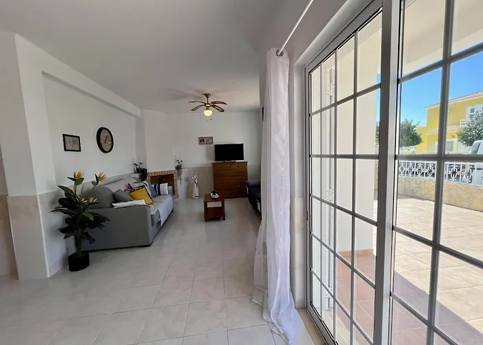 Stylish With Pool By Homing 빌라