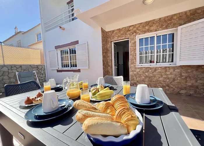 Stylish With Pool By Homing 빌라 *