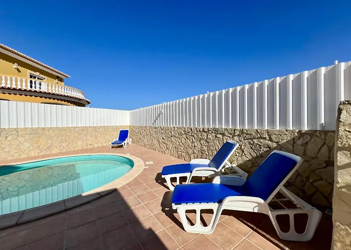 빌라 Stylish With Pool By Homing 페라구도