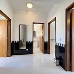 Stylish With Pool By Homing Villa *