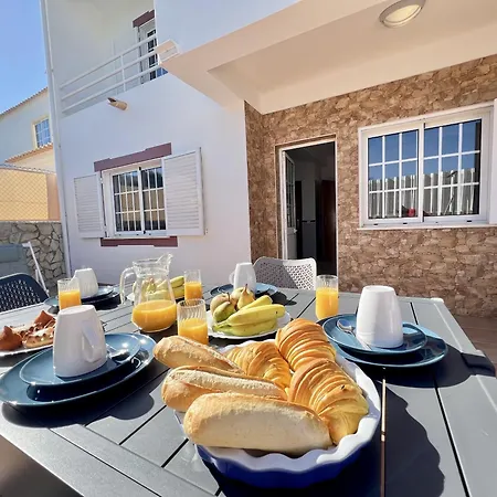 Stylish With Pool By Homing Vila *